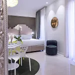 Opera Relais De Charme - Apartahotel Verona