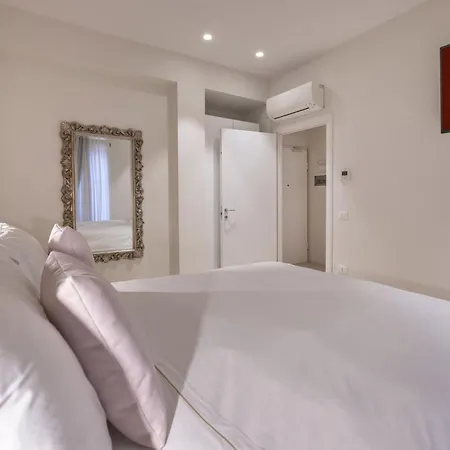 Aparthotel Opera Relais De Charme -