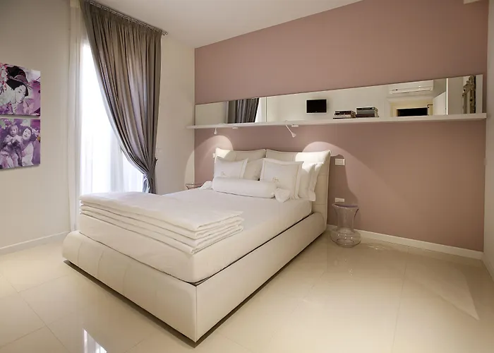 Hotel apartamentowy Opera Relais De Charme - 4*