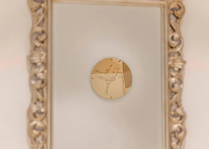 Opera Relais De Charme -